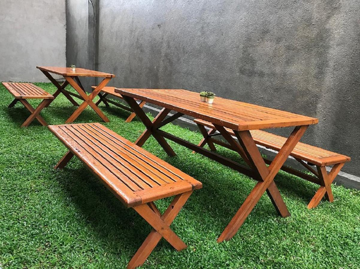 Bed & Bicycle Hostel Dehiwala-Mount Lavinia Ngoại thất bức ảnh