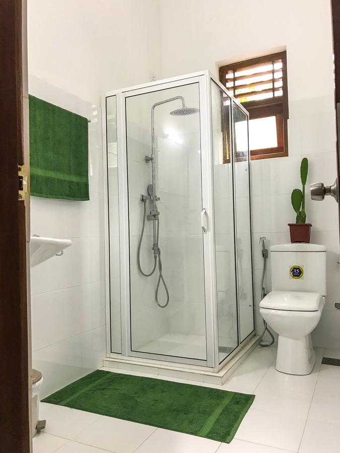 Bed & Bicycle Hostel Dehiwala-Mount Lavinia Ngoại thất bức ảnh
