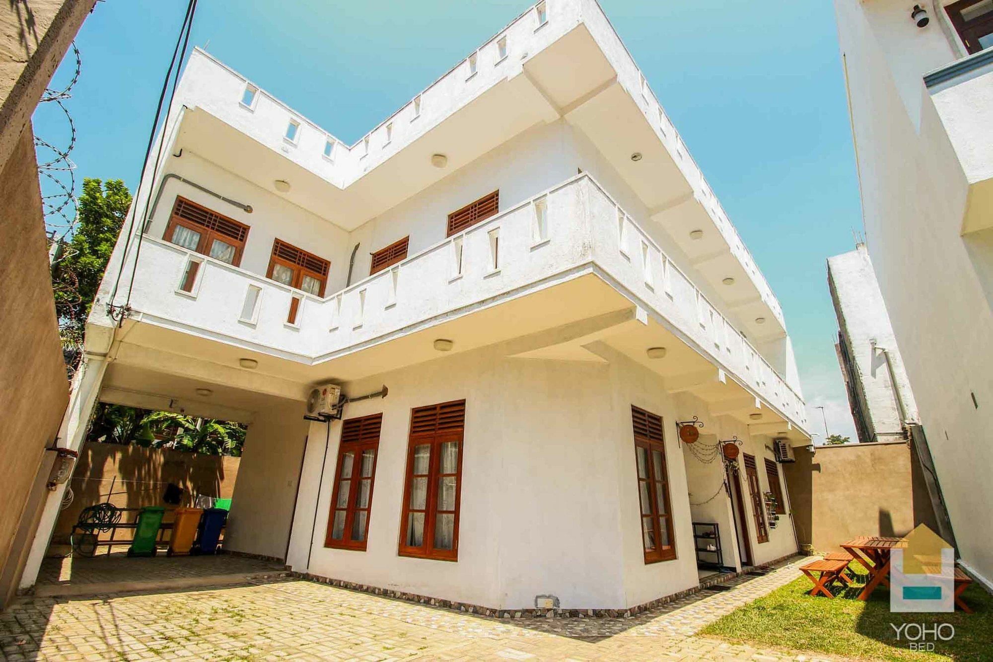 Bed & Bicycle Hostel Dehiwala-Mount Lavinia Ngoại thất bức ảnh