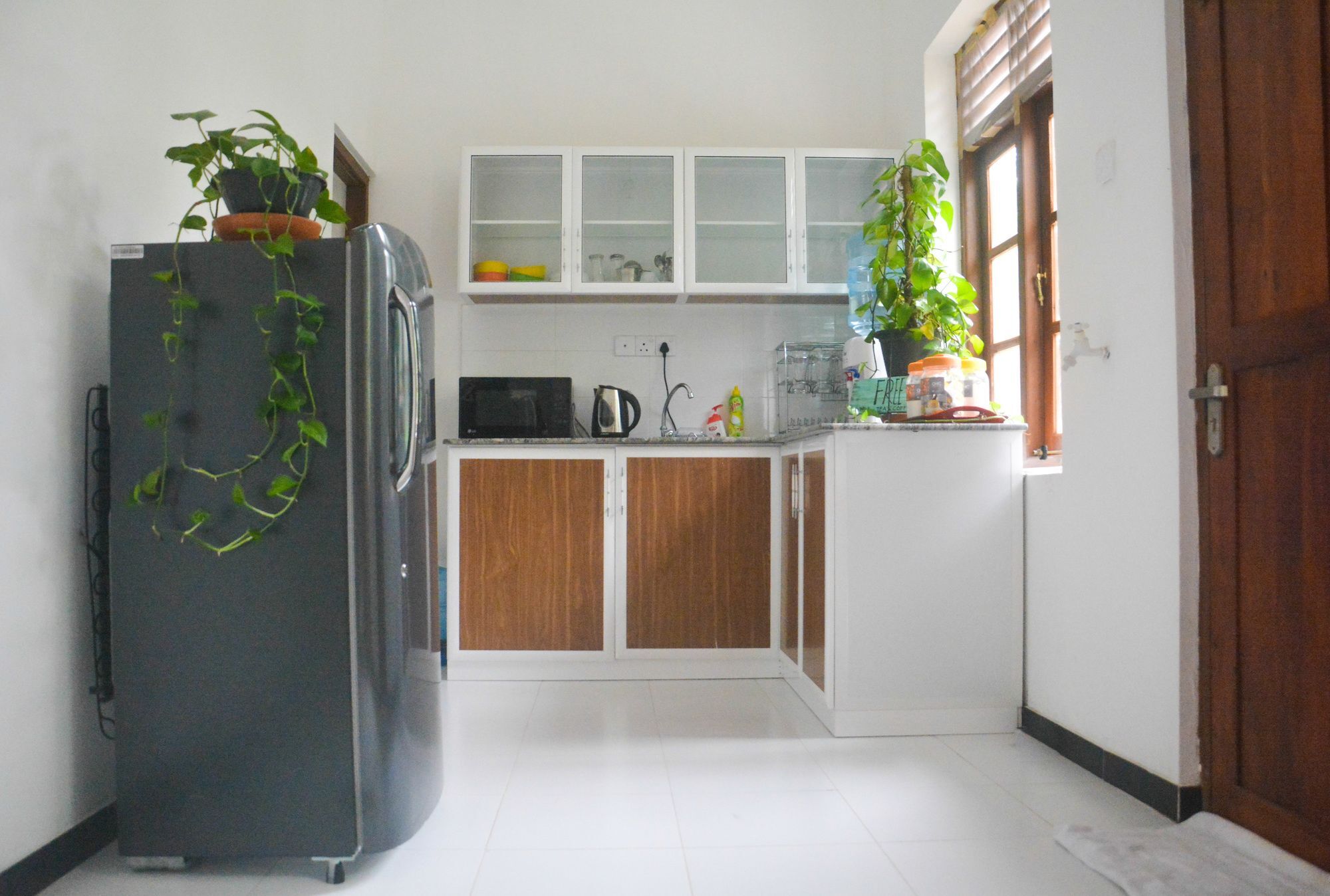 Bed & Bicycle Hostel Dehiwala-Mount Lavinia Ngoại thất bức ảnh